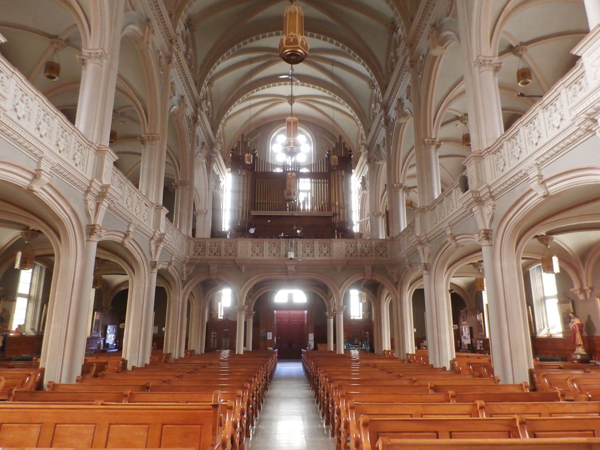 église saint-vital de lambton interior