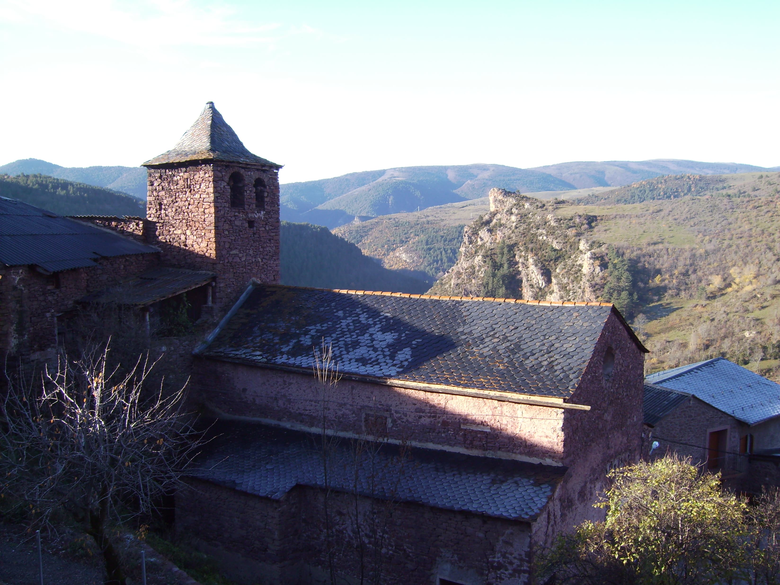 church of saint fructuosus of guils del cantó