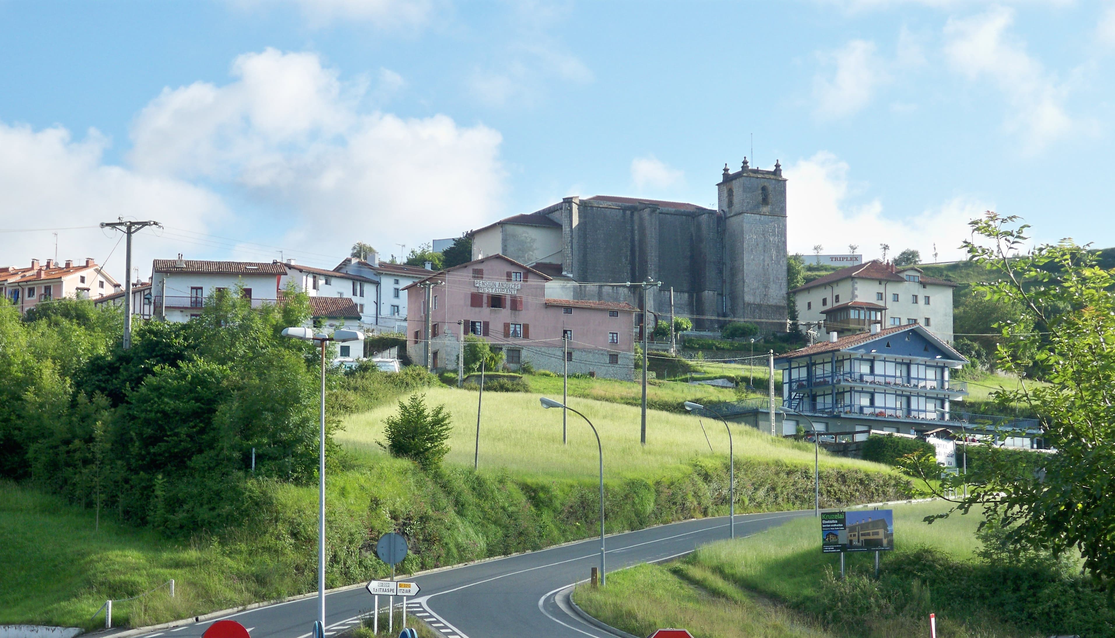 itziarko andre mariaren eliza