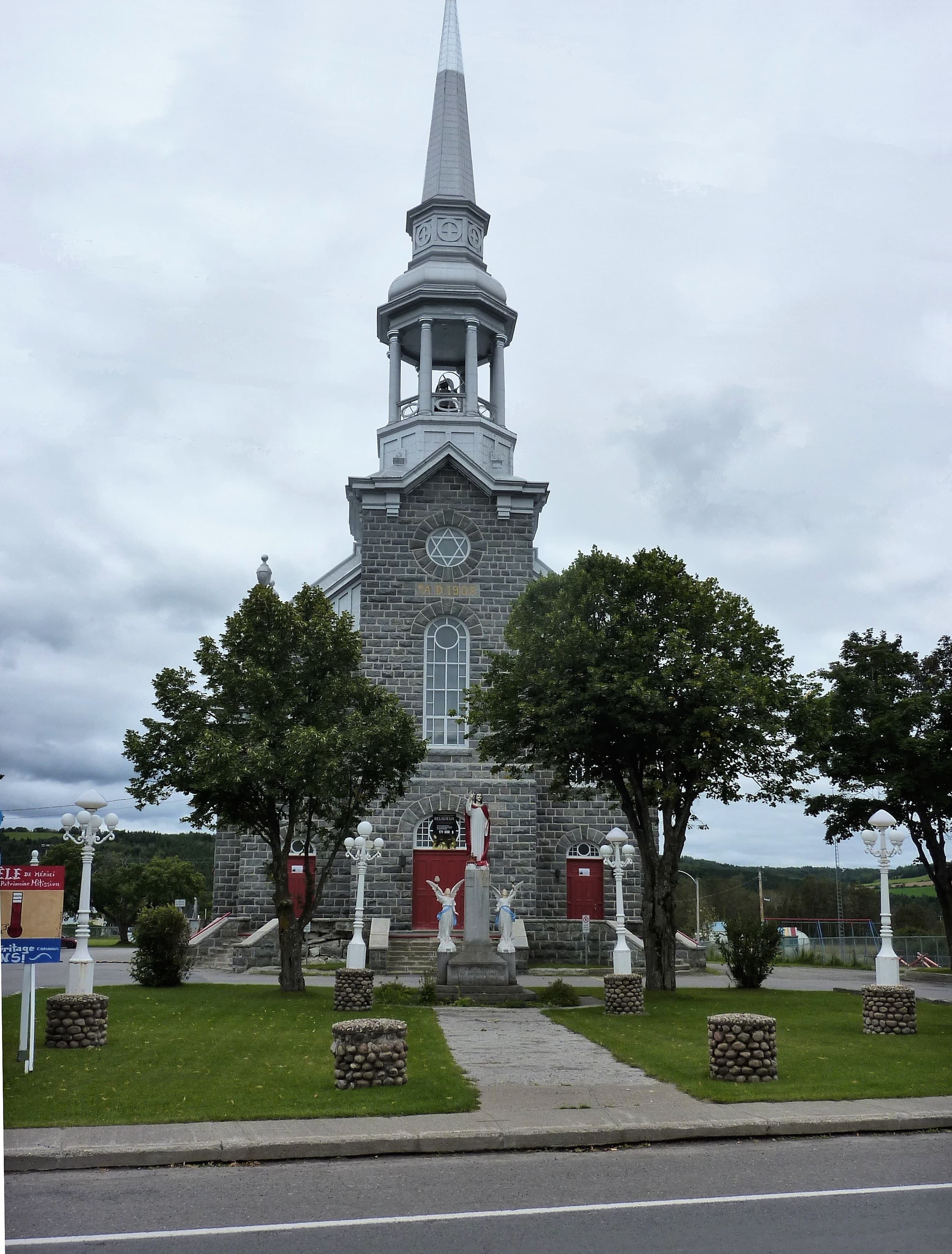 sainte-angèle-de-mérici church