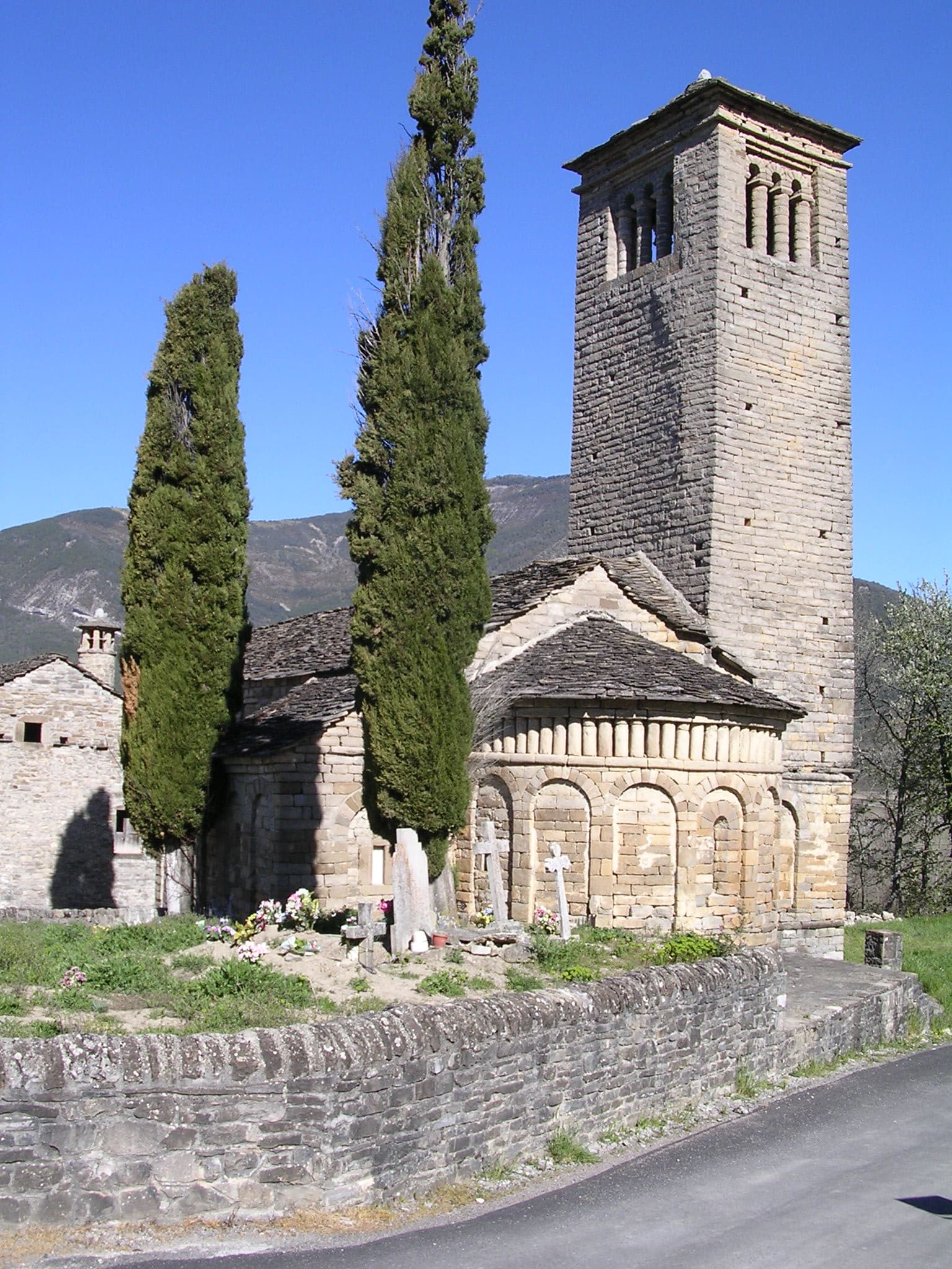 church of san pedro, lárrede